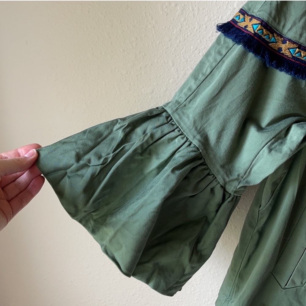 Zara Fringe Trim Bell Sleeve Oversized Green Jacket Size Small - Picture 8 of 8